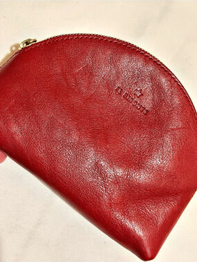 Il Bisonte Leather Pouch in Red